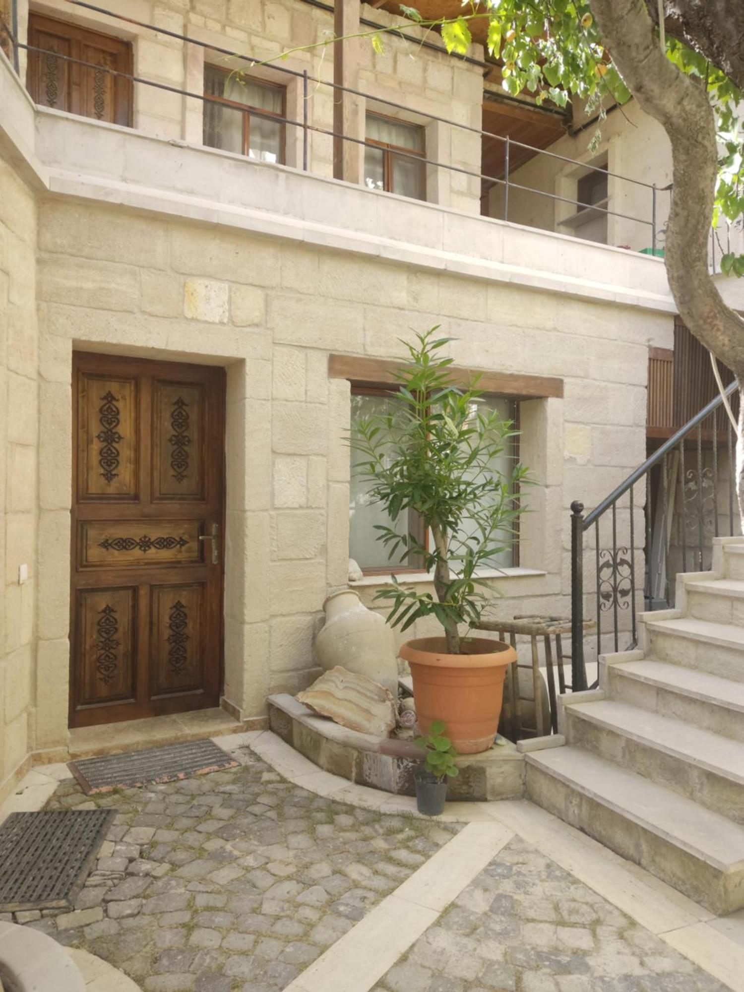 Отель Luwian Stone House Гореме Экстерьер фото