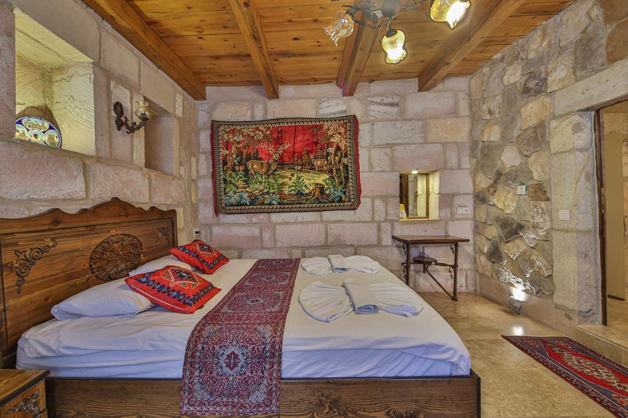 Отель Luwian Stone House Гореме Экстерьер фото