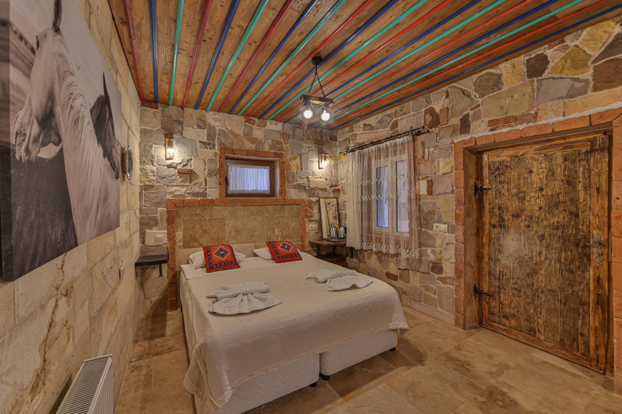 Отель Luwian Stone House Гореме Экстерьер фото
