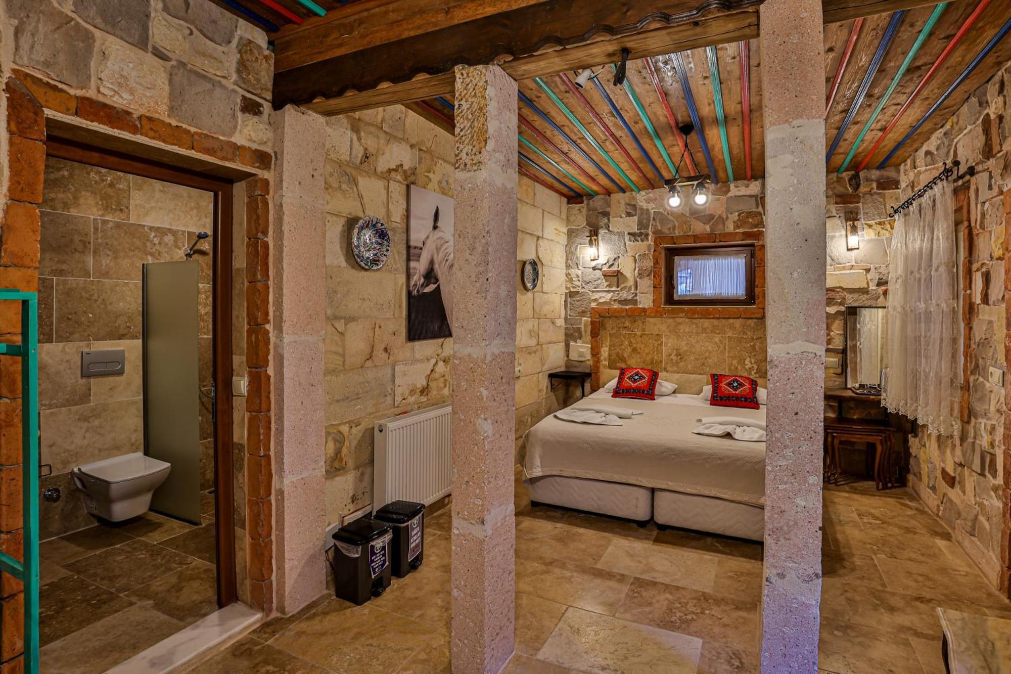 Отель Luwian Stone House Гореме Экстерьер фото