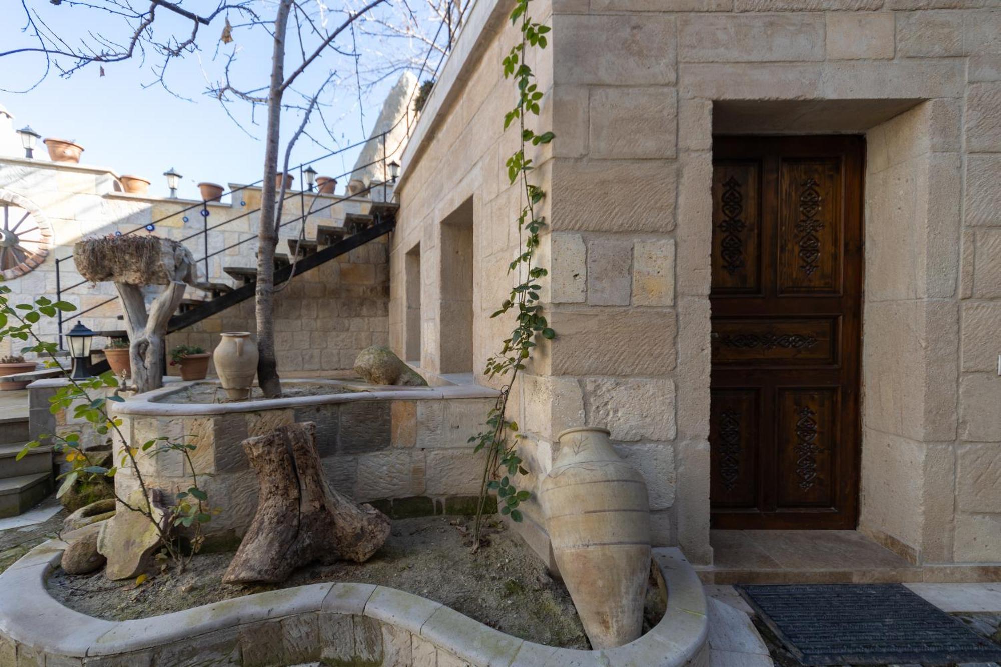 Отель Luwian Stone House Гореме Номер фото