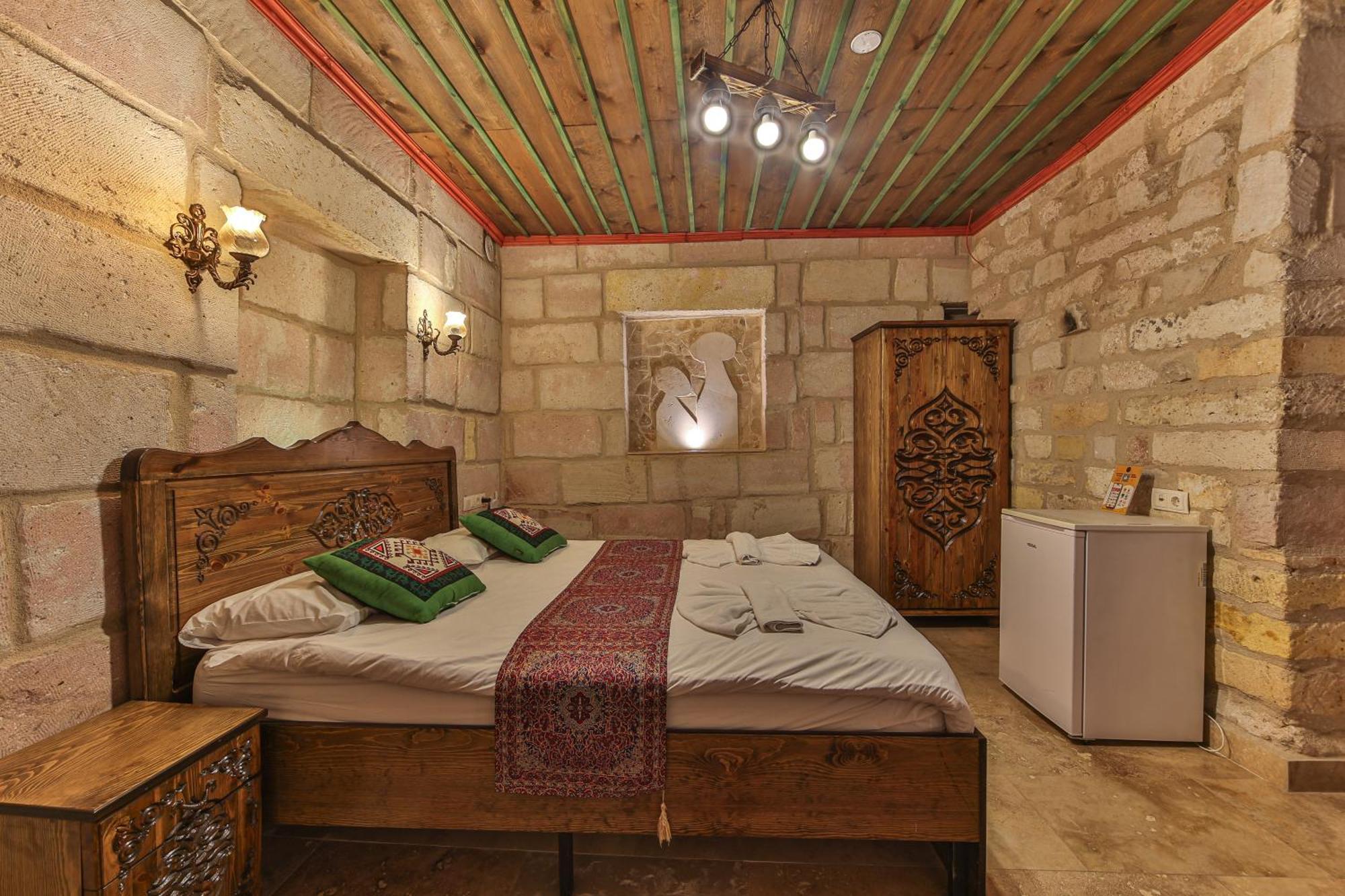 Отель Luwian Stone House Гореме Номер фото
