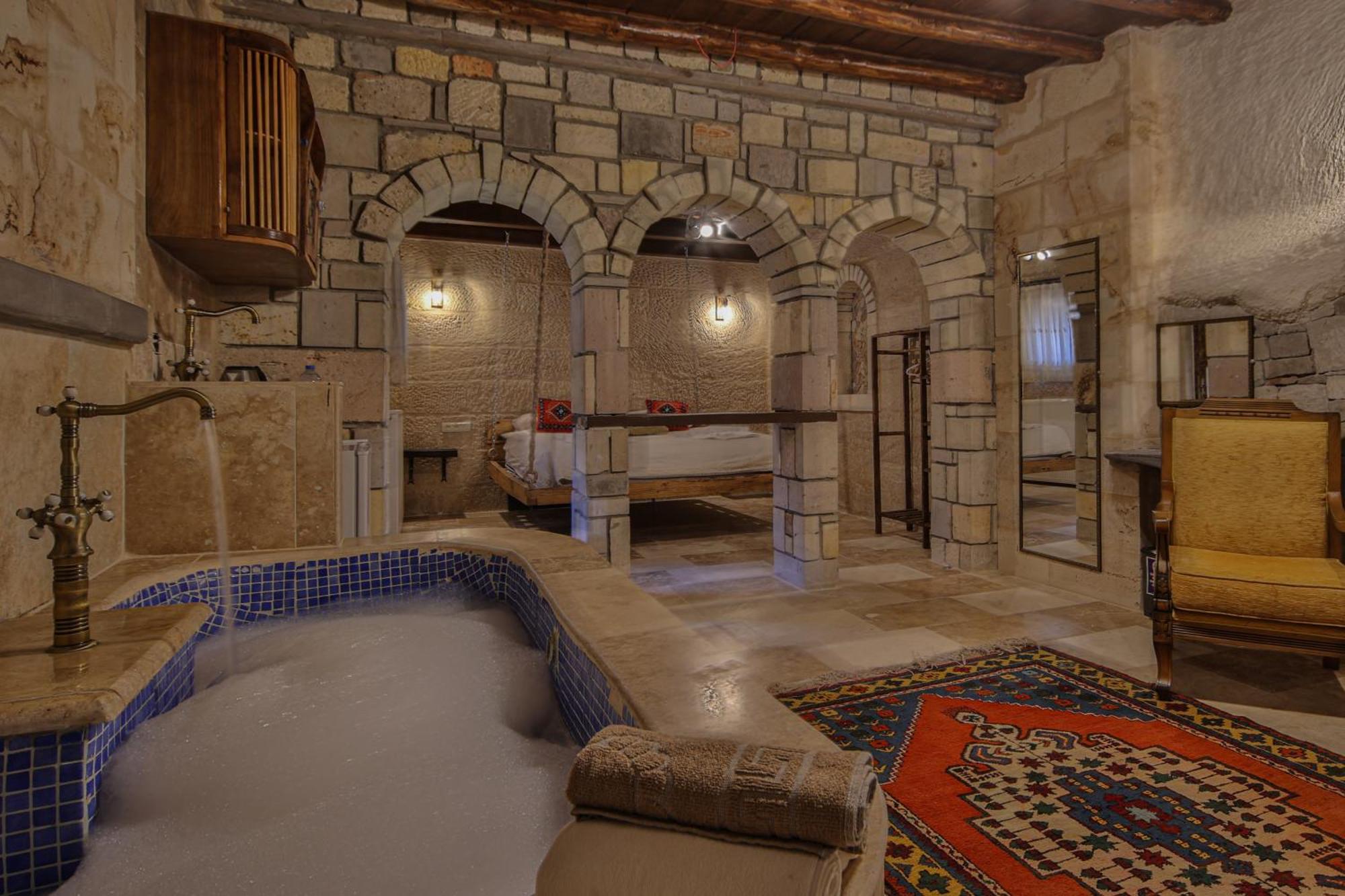 Отель Luwian Stone House Гореме Экстерьер фото
